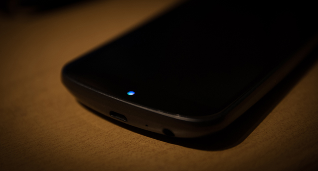 Cómo modificar el color de la luz LED de tu Smartphone